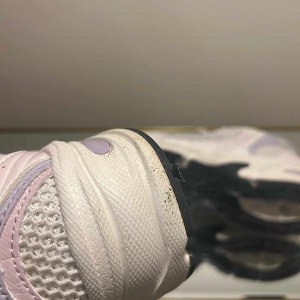 New Balance Women's White and Lavender Sneakers - Picture 10 of 13